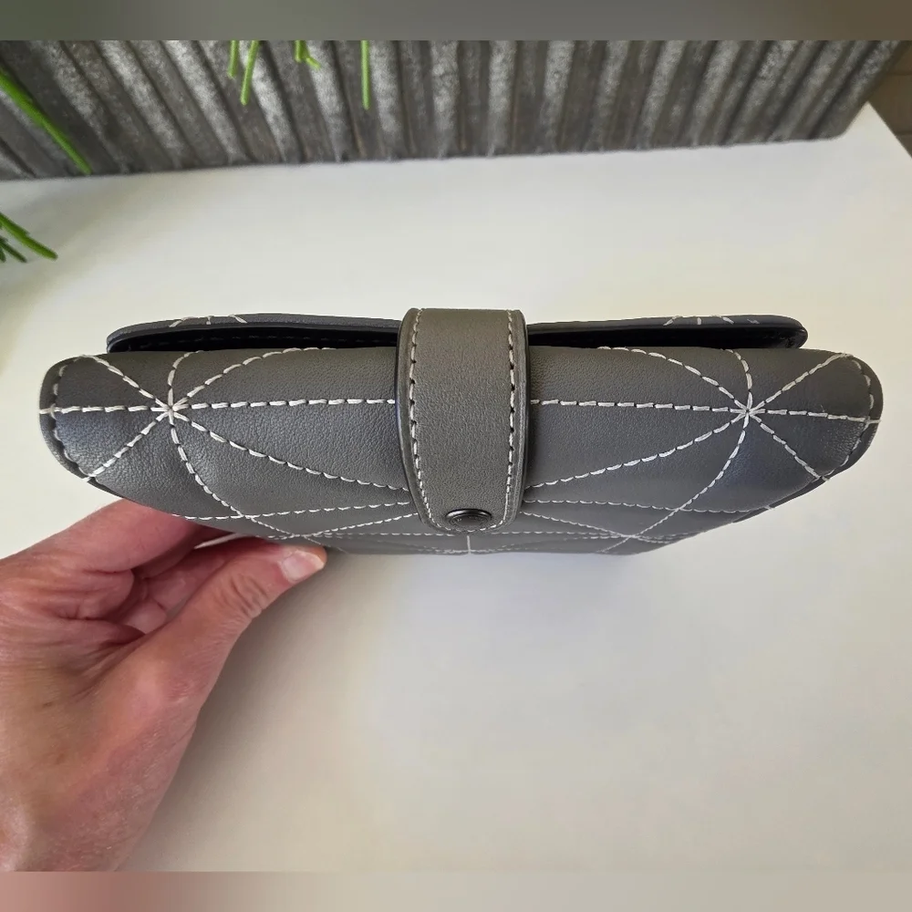 Coach Quilted Leather Large Accordion Zip Wallet Heather Grey/Black-NWT